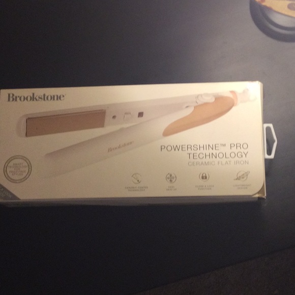 Brooks tone Powershine Pro Technology Ceramic flat iron. New in the box. - Picture 2 of 2
